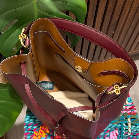 Ralph Lauren Burgundy Leather Bucket Bag - Picture 3 of 4